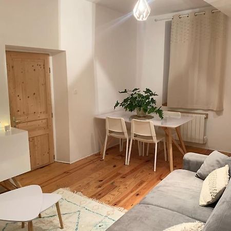Le Petit Cocon Nimois Apartment Nimes Exterior photo